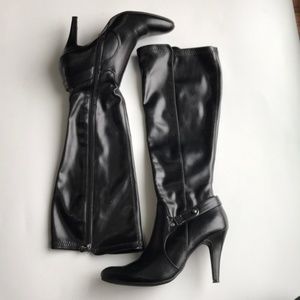 Almost New Dana Buchman black boots Size 9.5